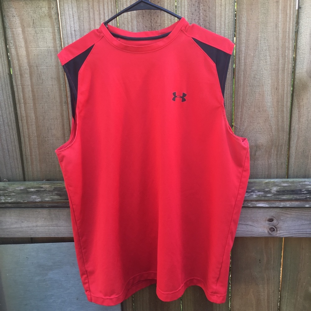 Men’s under armour muscle shirt. Heat gear